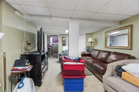 160 Richard Street Cranston RI 02910