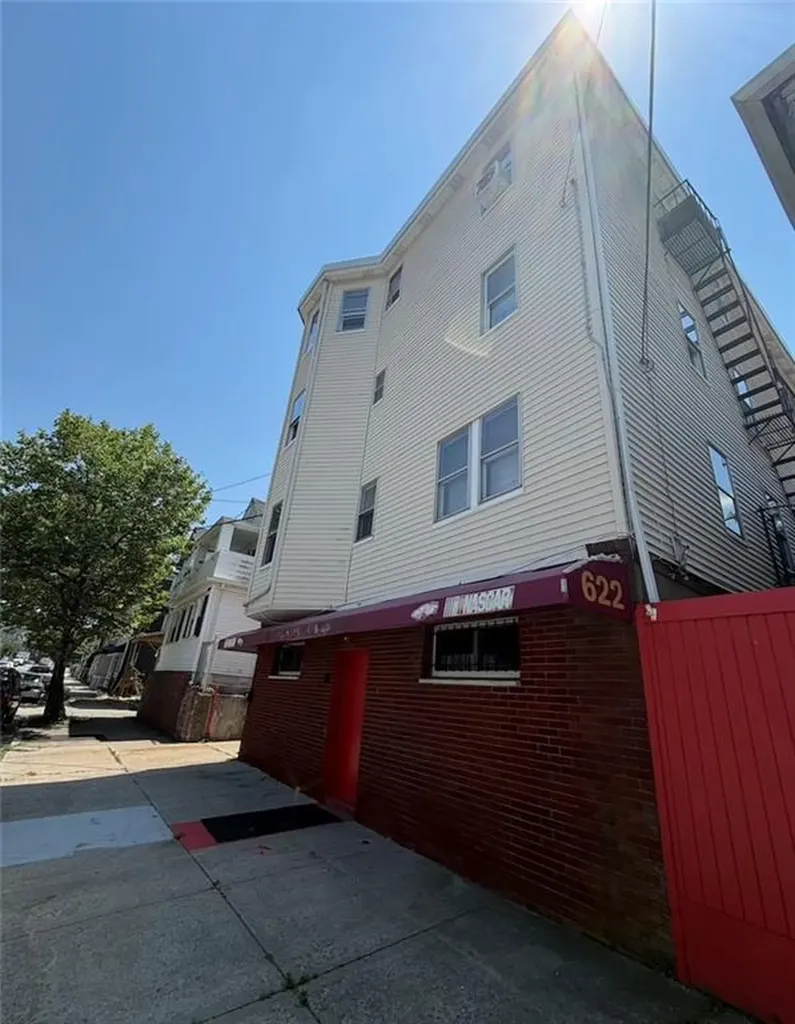 622 Union Avenue Providence RI 02909