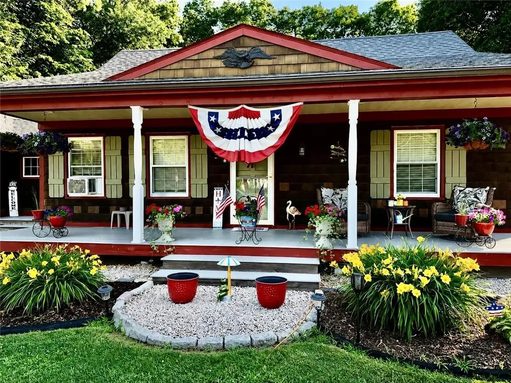 345 Central Street Burrillville RI 02830
