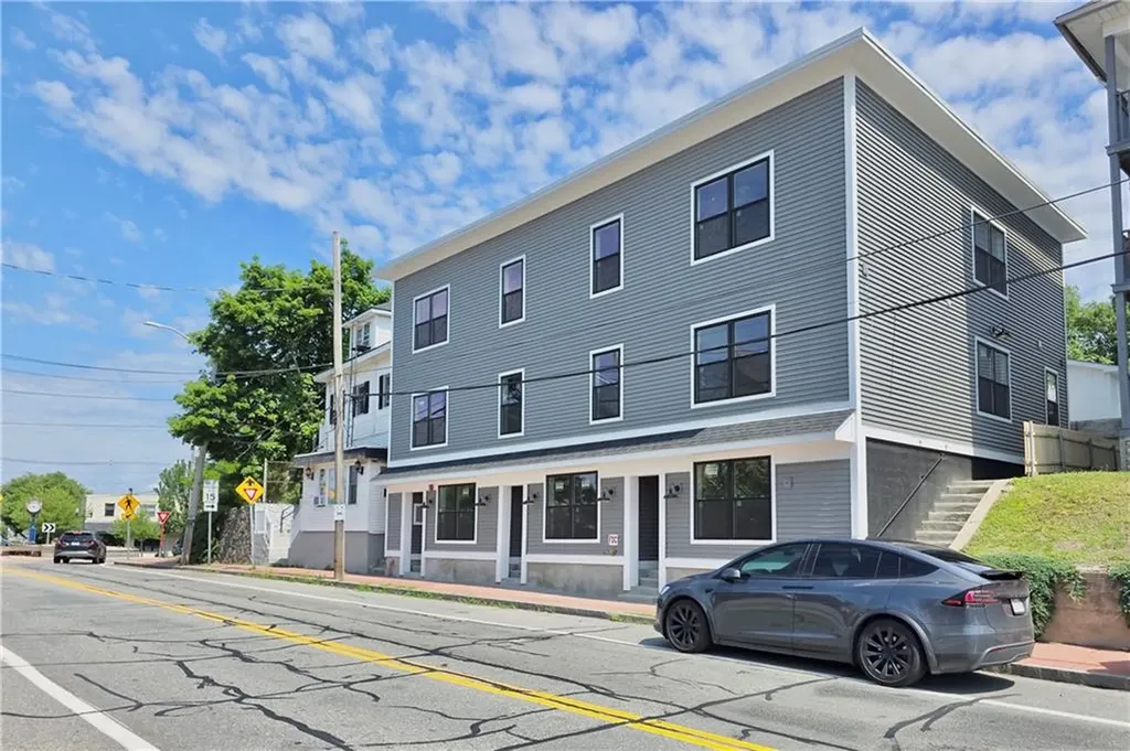 1965 Smith Street North Providence RI 02911
