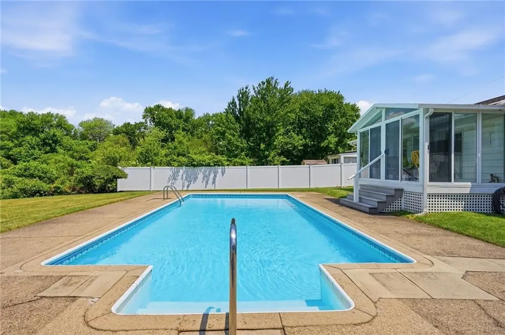 128 Sharon Street Cranston RI 02910