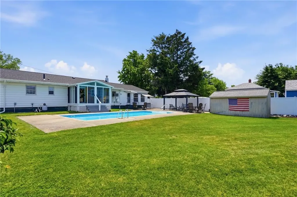 128 Sharon Street Cranston RI 02910