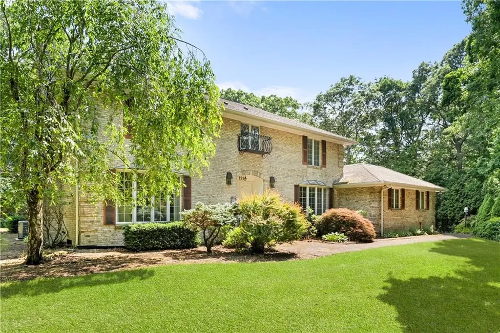 191 Fairway Drive Seekonk MA 02771
