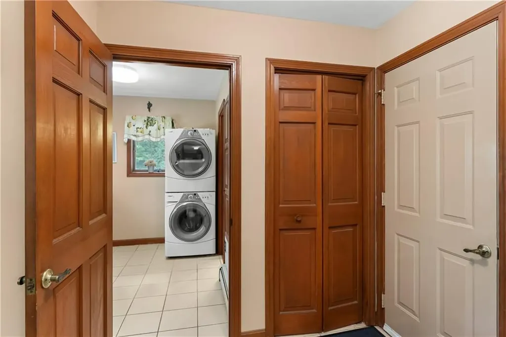 191 Fairway Drive Seekonk MA 02771