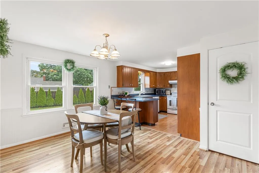 14 Primrose Drive East Providence RI 02915