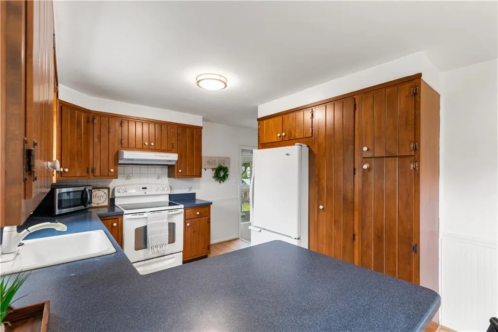 14 Primrose Drive East Providence RI 02915
