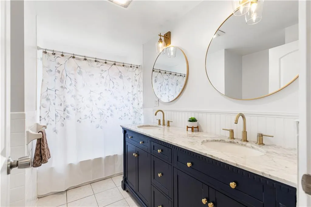 14 Primrose Drive East Providence RI 02915