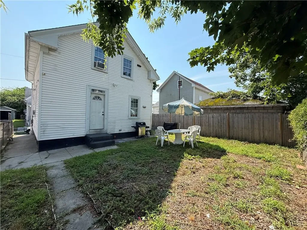 59 Webster Avenue Providence RI 02908