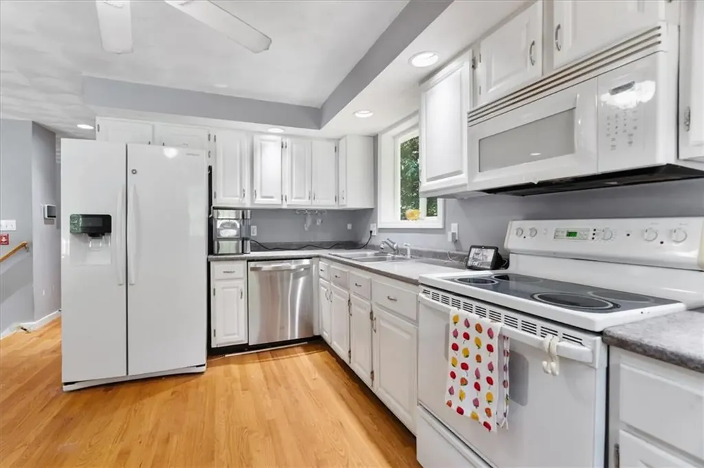 7 Boulder Drive Johnston RI 02919