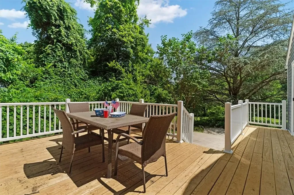 7 Boulder Drive Johnston RI 02919