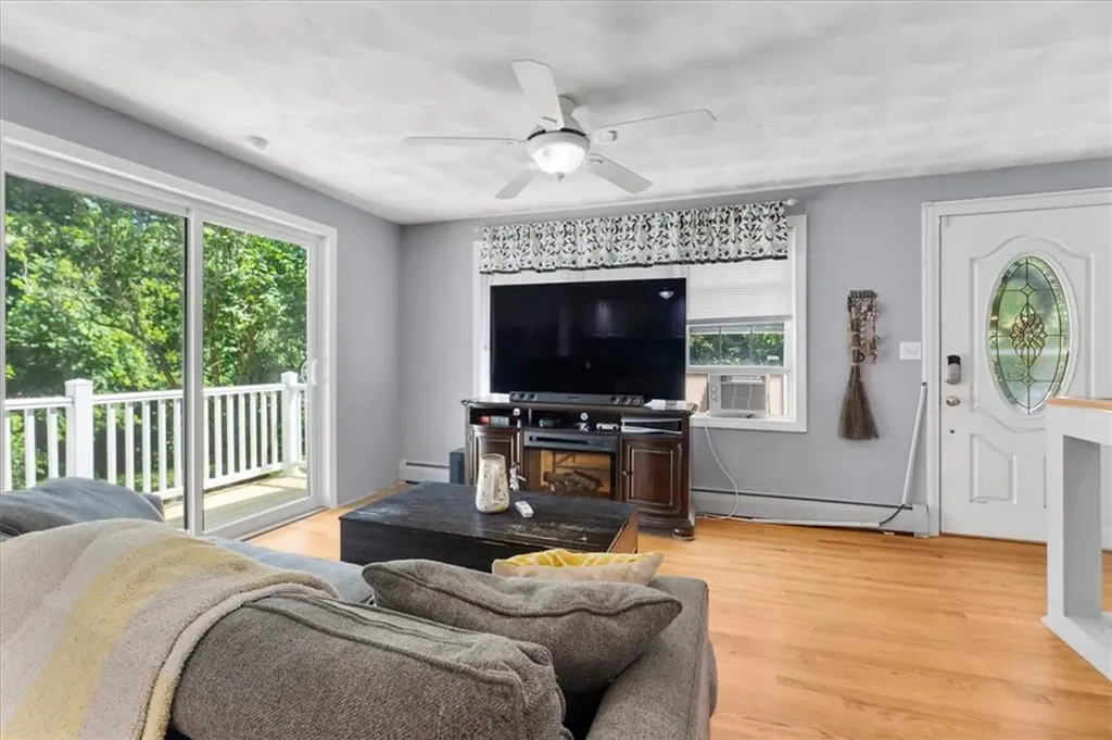 7 Boulder Drive Johnston RI 02919