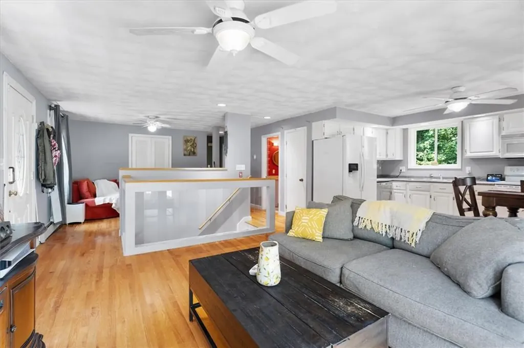 7 Boulder Drive Johnston RI 02919