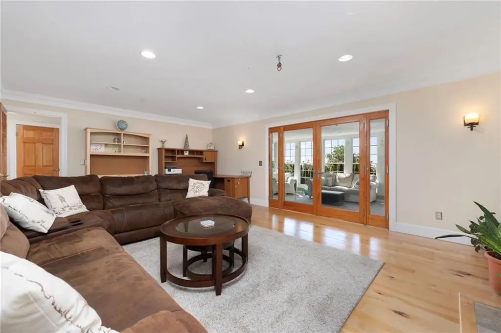 5443 Post Road Charlestown RI 02813