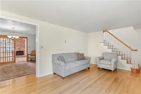 83 Stoney Hollow Road Tiverton RI 02878