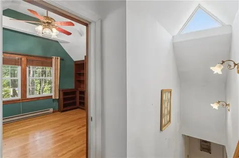 83 Stoney Hollow Road Tiverton RI 02878