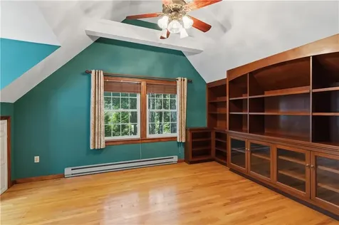 83 Stoney Hollow Road Tiverton RI 02878