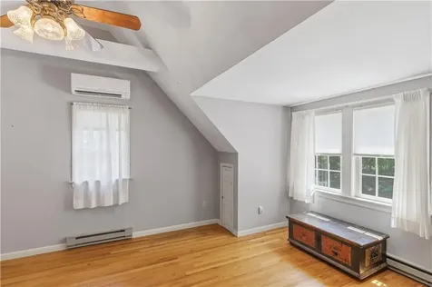83 Stoney Hollow Road Tiverton RI 02878