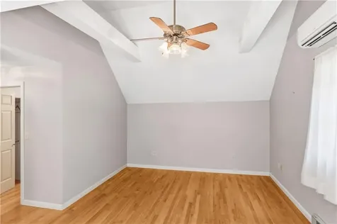 83 Stoney Hollow Road Tiverton RI 02878