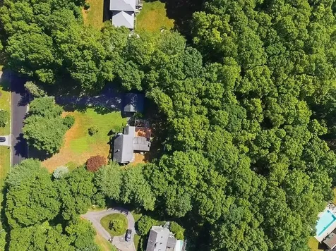 83 Stoney Hollow Road Tiverton RI 02878