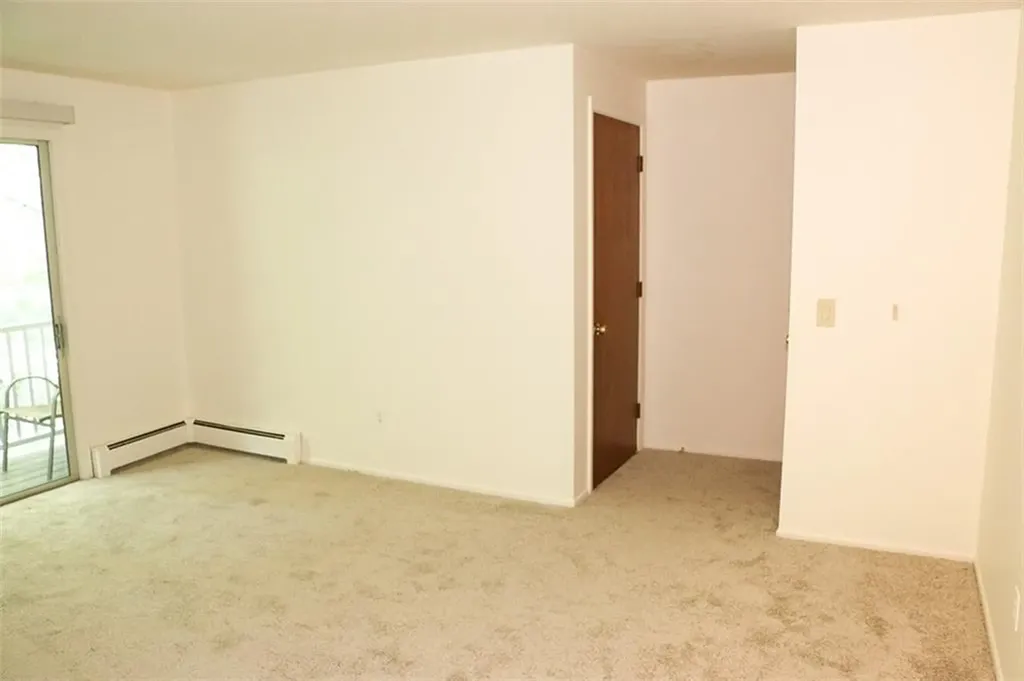 494 Putnam Pike Smithfield RI 02828