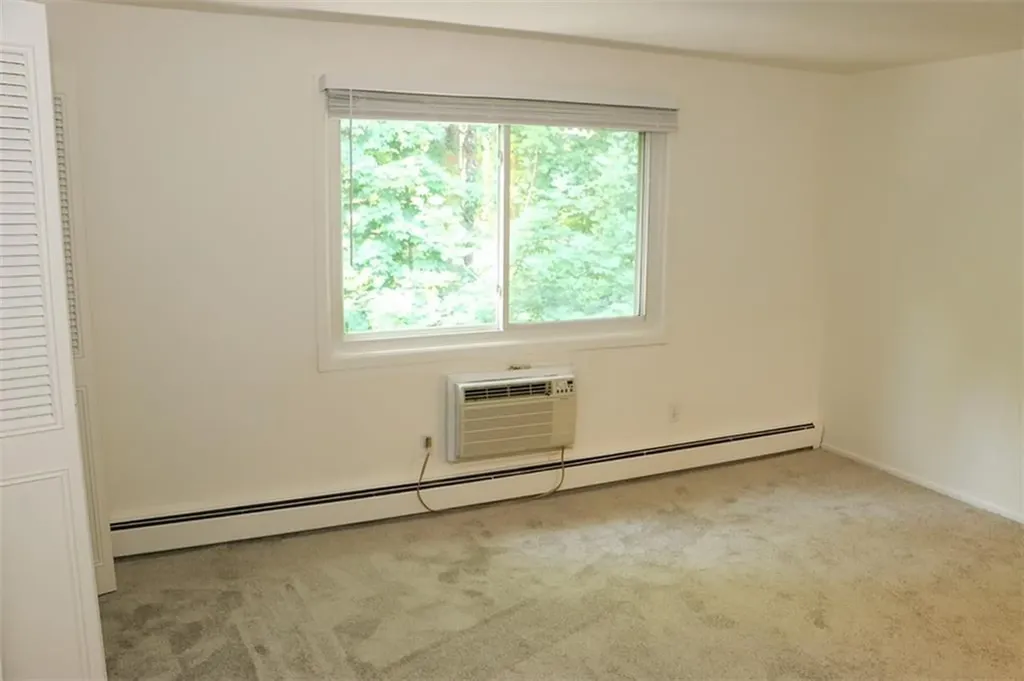 494 Putnam Pike Smithfield RI 02828