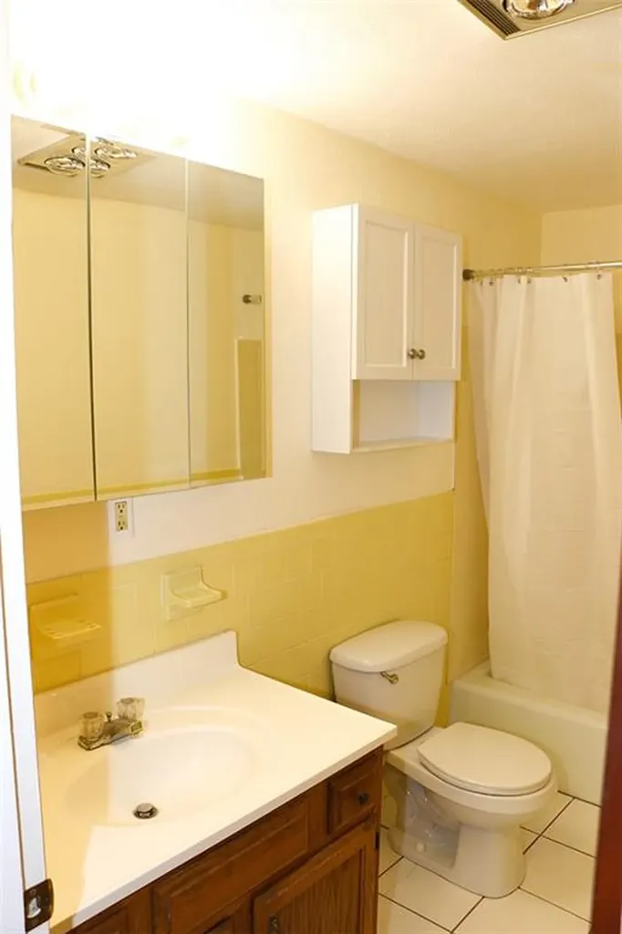 494 Putnam Pike Smithfield RI 02828