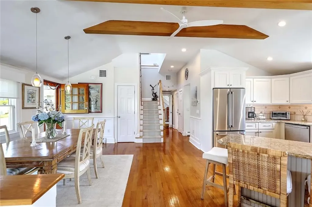 33 Withington Road Narragansett RI 02882