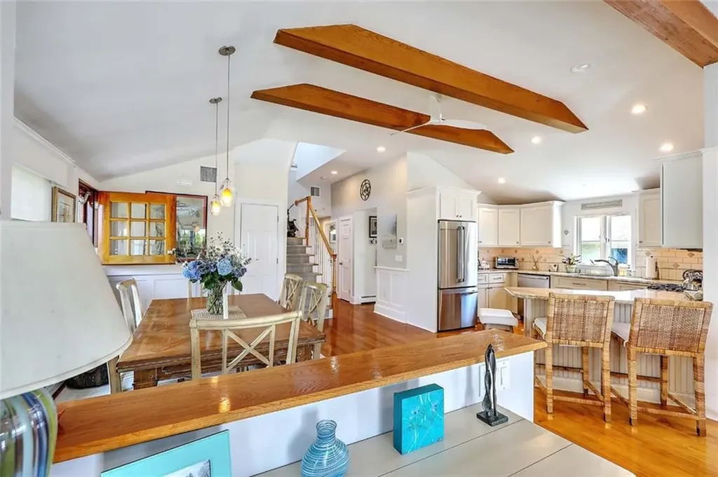 33 Withington Road Narragansett RI 02882