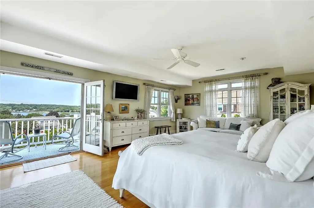 33 Withington Road Narragansett RI 02882