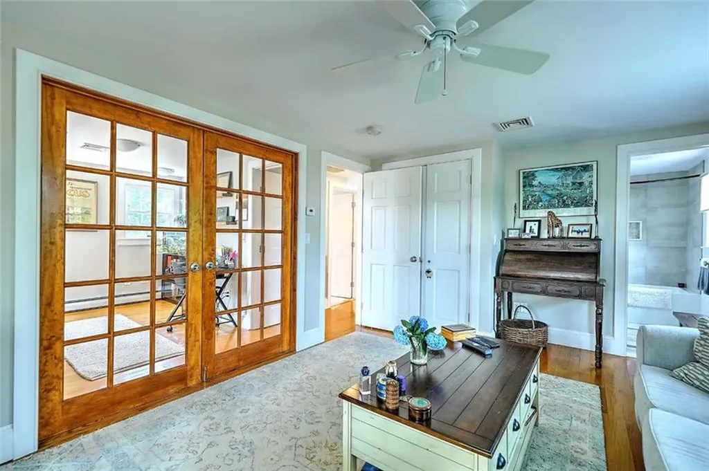 33 Withington Road Narragansett RI 02882