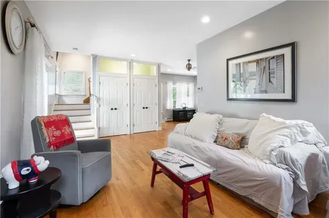 30 Loring Road Bristol RI 02809