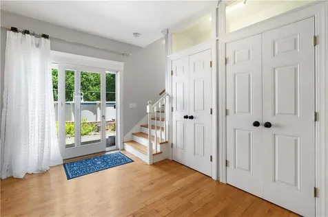 30 Loring Road Bristol RI 02809