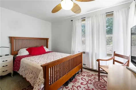 30 Loring Road Bristol RI 02809