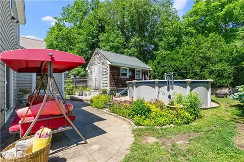 30 Loring Road Bristol RI 02809