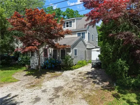 30 Loring Road Bristol RI 02809