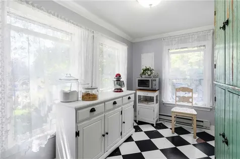 30 Loring Road Bristol RI 02809