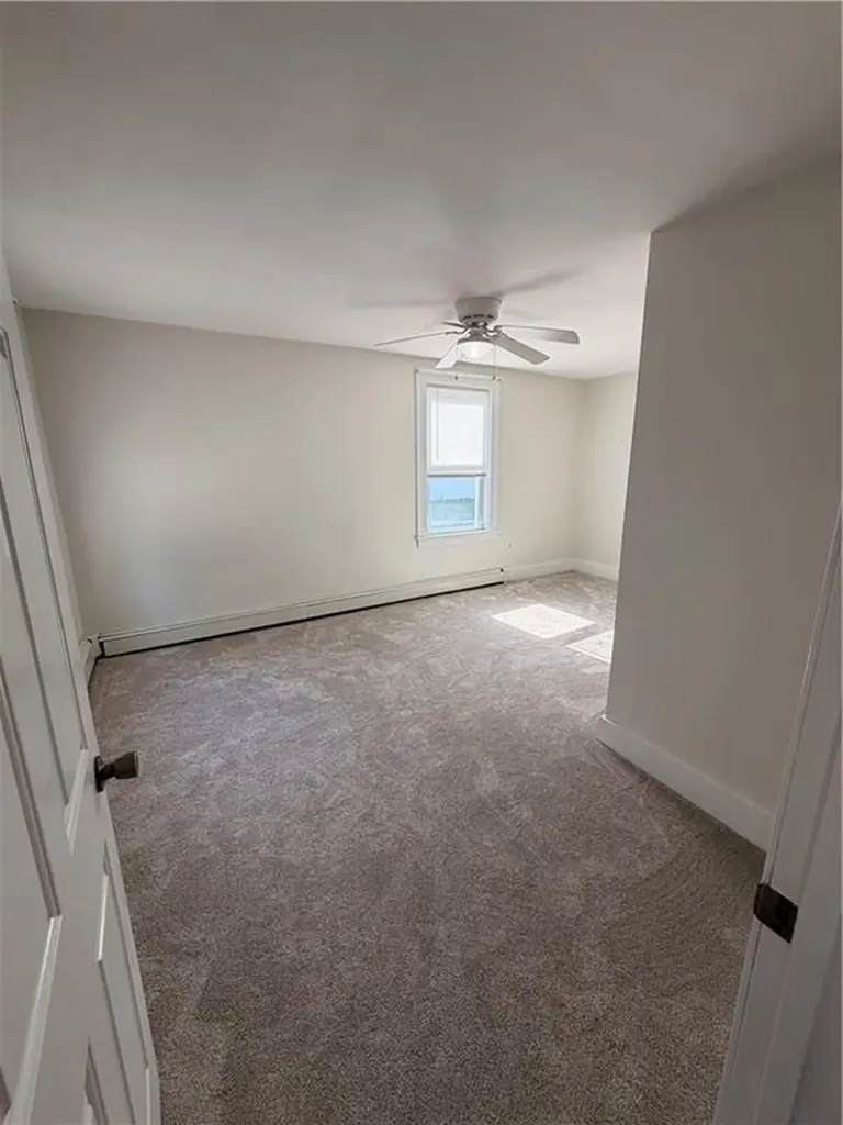 71 Hamlet Avenue Woonsocket RI 02895