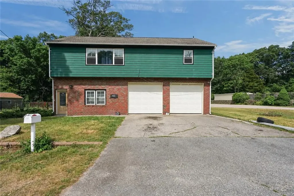 172 Knotty Oak Road Coventry RI 02816