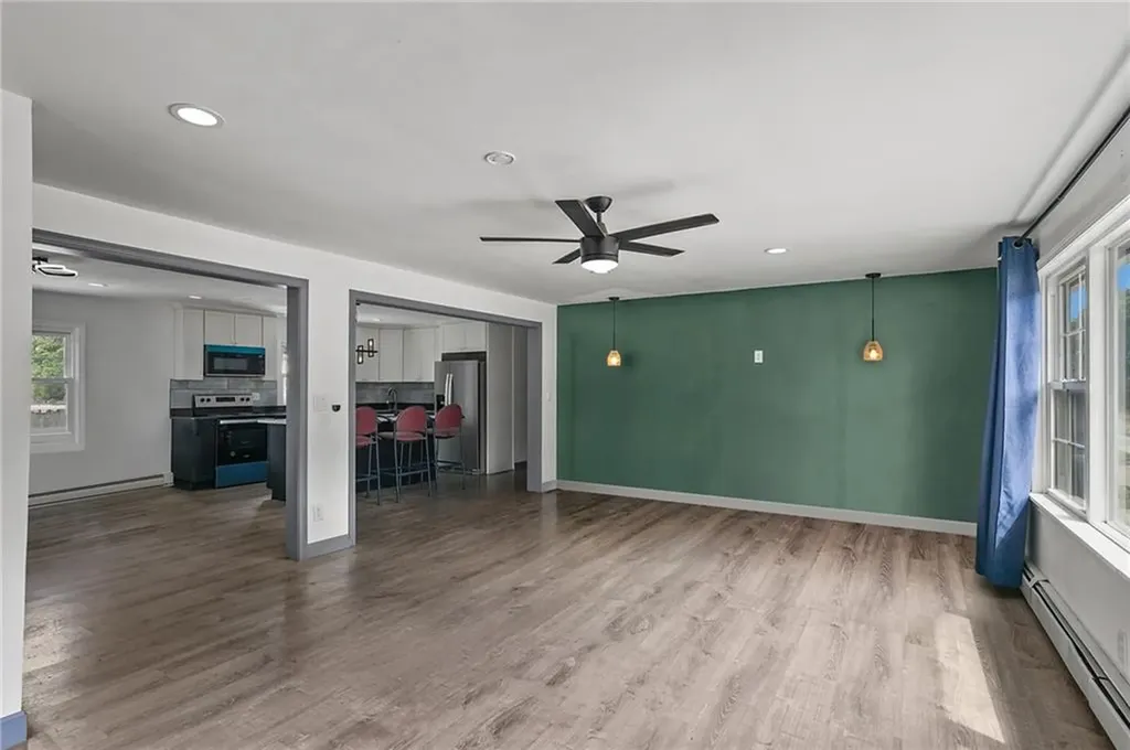 172 Knotty Oak Road Coventry RI 02816