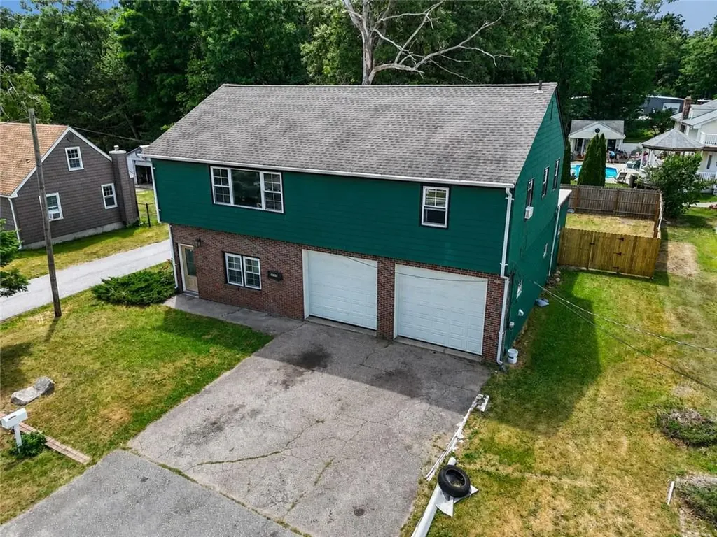 172 Knotty Oak Road Coventry RI 02816