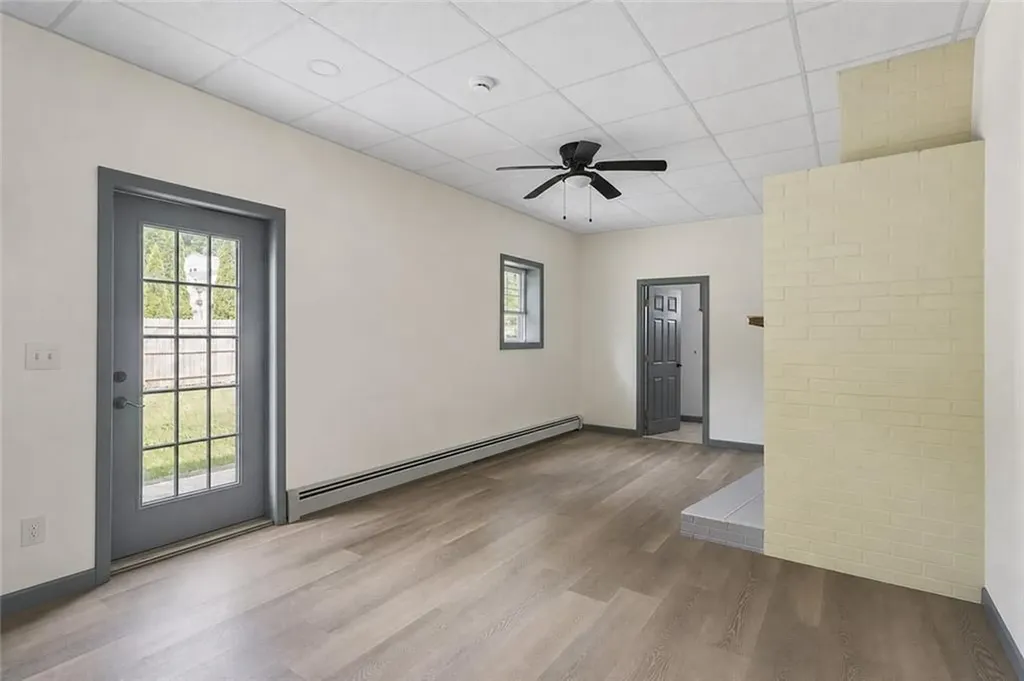 172 Knotty Oak Road Coventry RI 02816