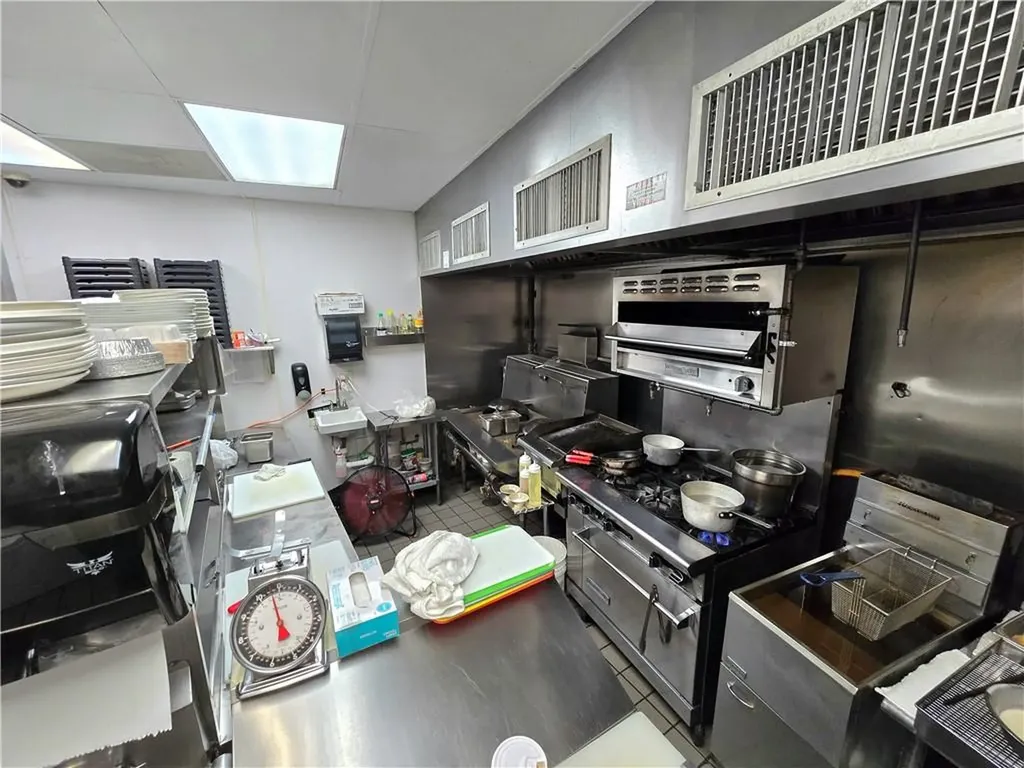 172 Wayland Avenue Providence RI 02906