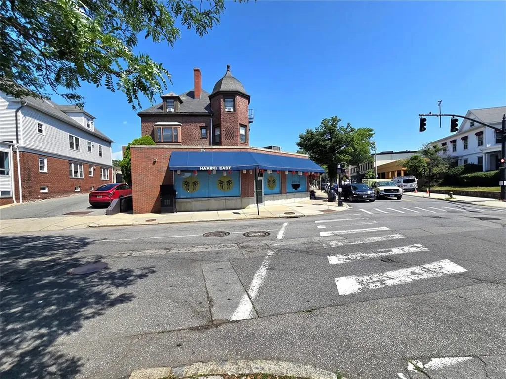 172 Wayland Avenue Providence RI 02906