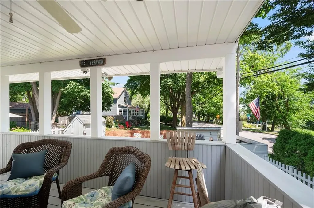 37 39 Remington Street Warwick RI 02888
