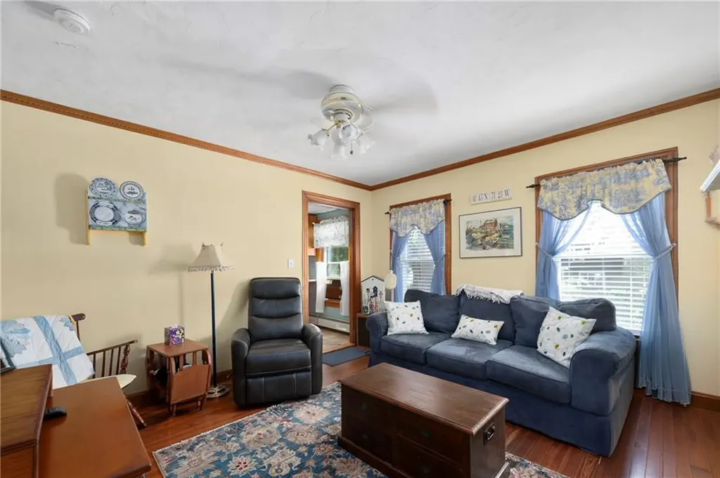 37 39 Remington Street Warwick RI 02888
