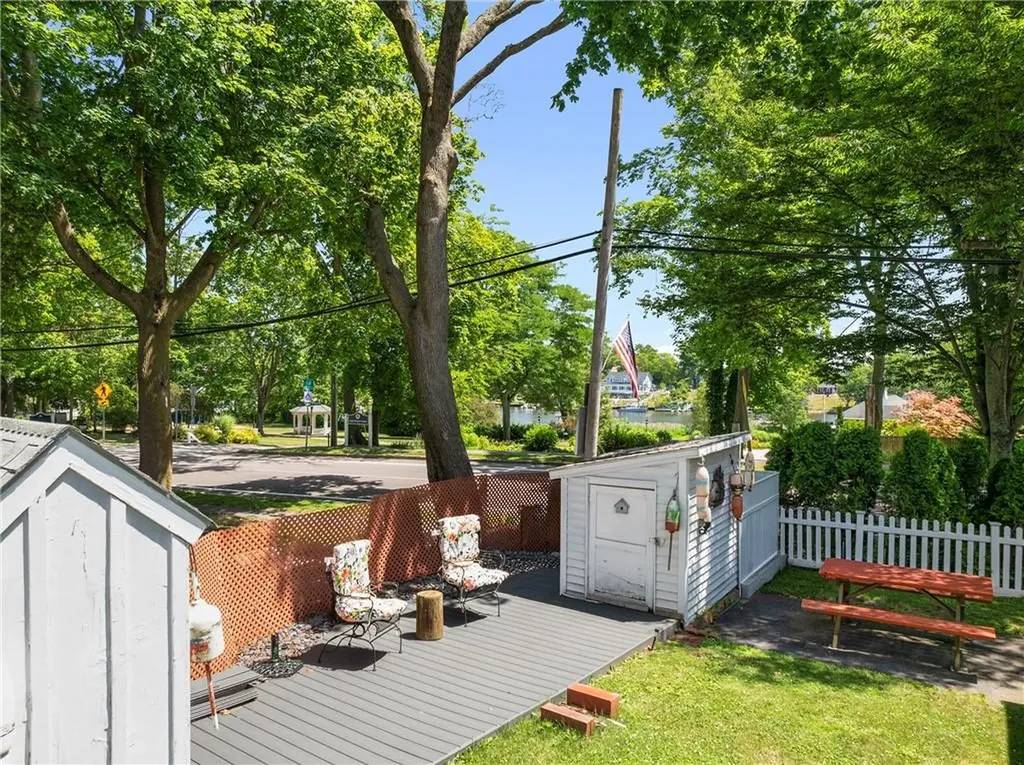 37 39 Remington Street Warwick RI 02888
