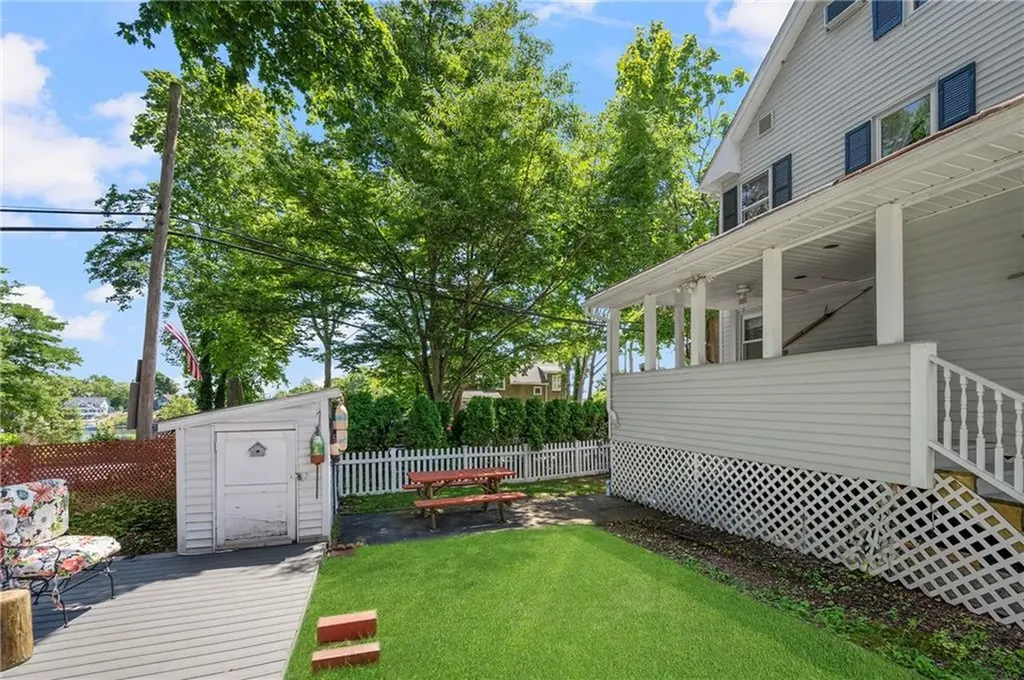 37 39 Remington Street Warwick RI 02888