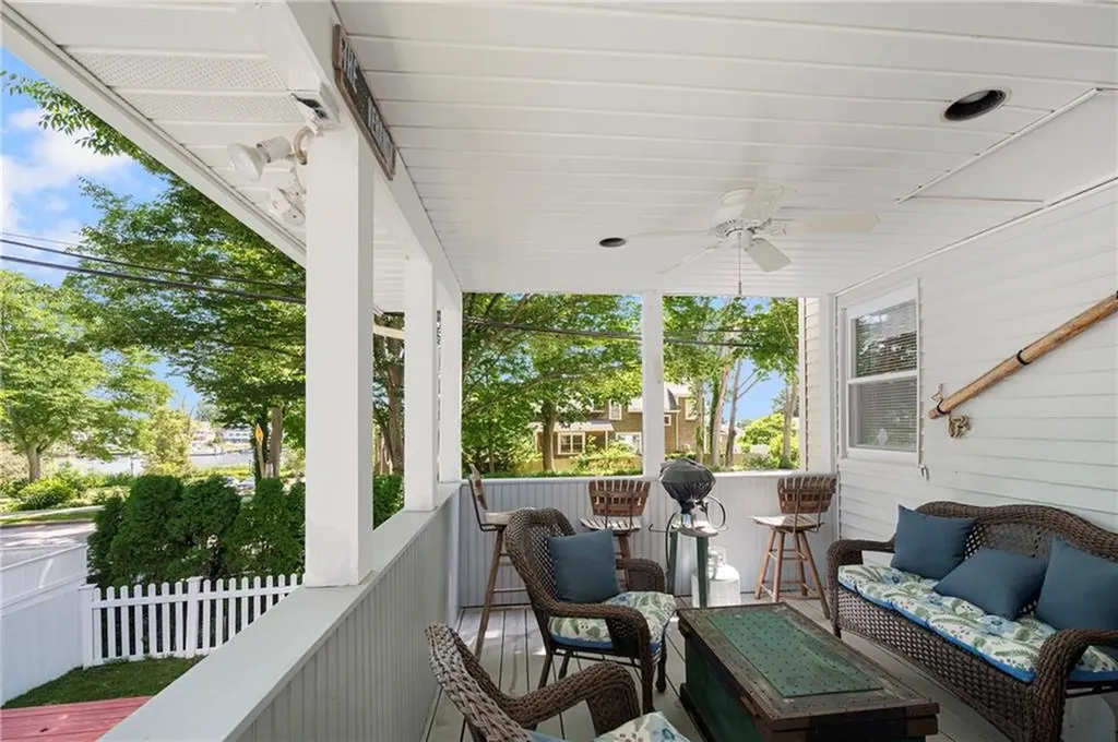 37 39 Remington Street Warwick RI 02888