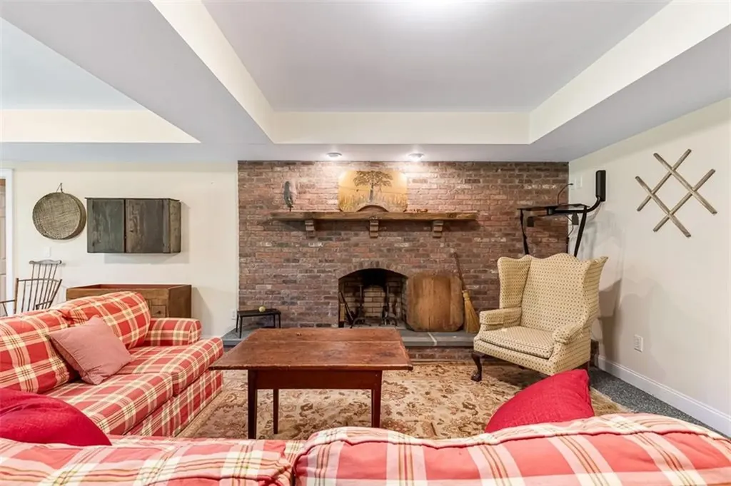 43 Slope Avenue South Kingstown RI 02879
