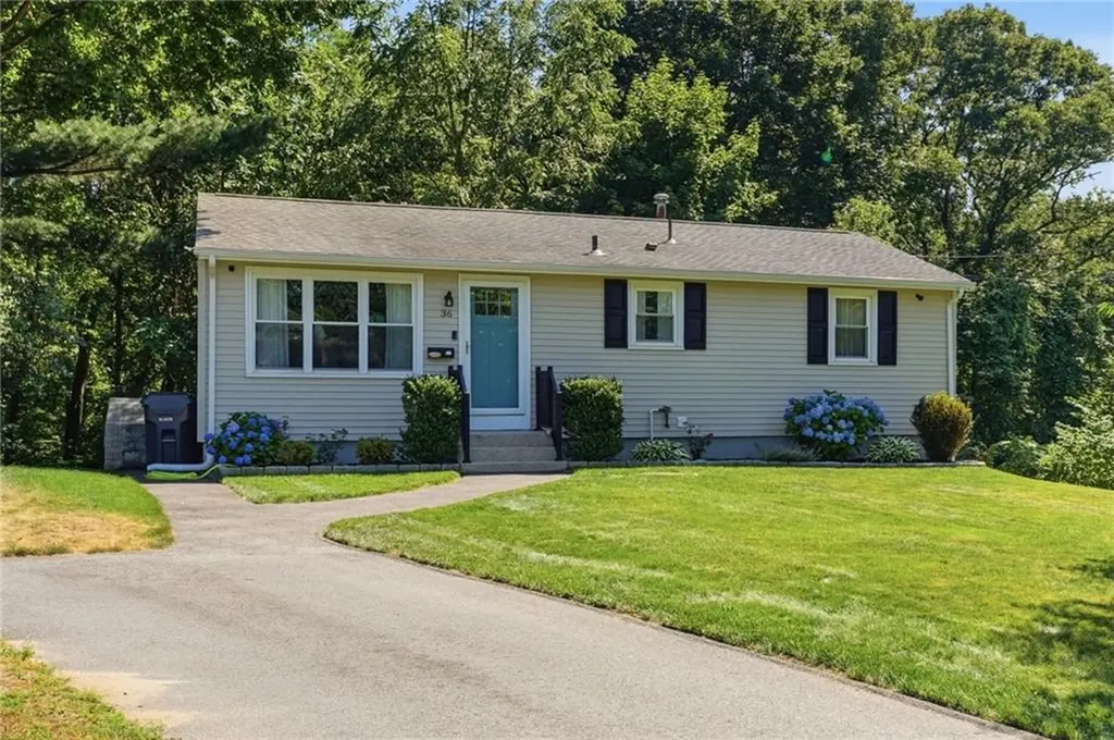 36 Mary Beth Drive Warwick RI 02886